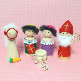 Sinterklaas, Ozosnel en twee pietjes