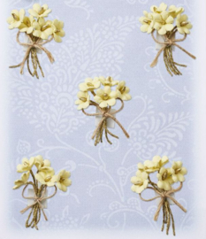 Miniatuur bloemetjes zachtgeel
