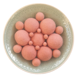 Viltbal 4cm roze