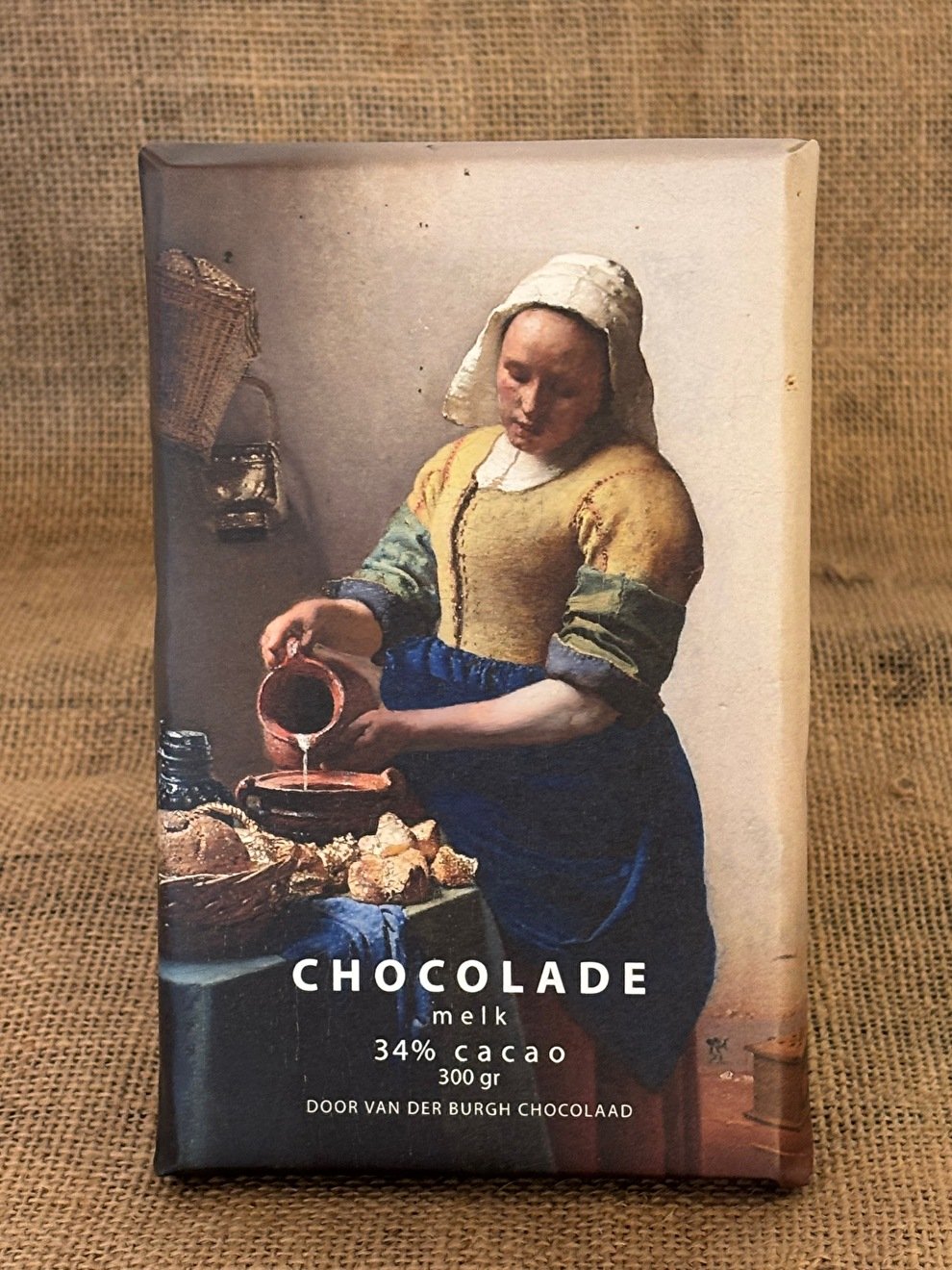 300 gram hemelse melkchocolade (melkmeisje)