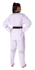 KWON Taekwondo Dobok Premiere Plus, Zwarte revers - WT Goedgekeurd