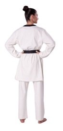 KWON Taekwondo pak Slim Fit WT goedgekeurd