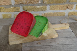 Boerenkaas met rode Pesto