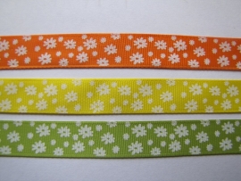 10.06 Gekleurd lint met witte bloemen