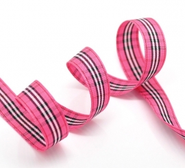10.07 Roze met zwart geruit lint