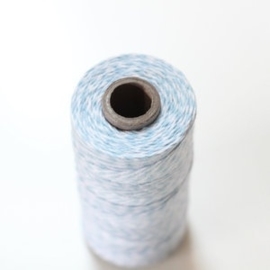17.02 Baker`s twine licht blauw / wit Shore