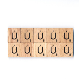 11.02 Houten scrabble blokje: Ú