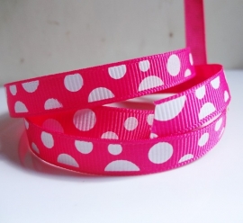 10.14 Roze lint met witte stippen