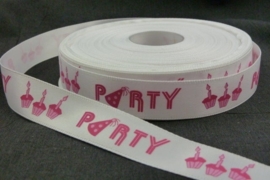 10.10 Wit lint met de tekst: Party in het roze
