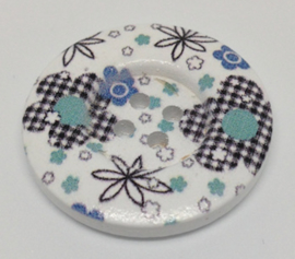 09. Grote witte knopen met zwarte en blauwe bloemen