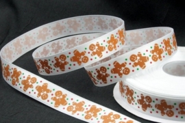10.13 Wit lint met gingerbread mannetjes
