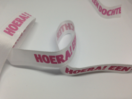 10.01 Wit lint: Hoera! Een dochter