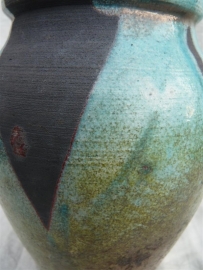 Raku urn MU -6-
