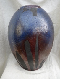 Urn raku blauw / rood/ zwart. U 143