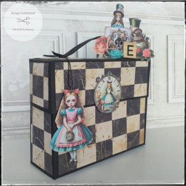 Box Alice in Wonderland