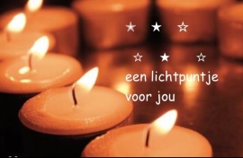 Lichtpuntjes! doosje met 1 hartenkaarsje en 2 waxines (o)