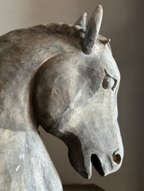Heel mooi paardenhoofd van vergrijsd hout van LUKSA