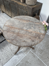 Stoere unieke ronde wijntafel 76 cm