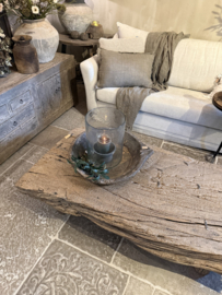Hele gave robuuste salontafel van oud hout