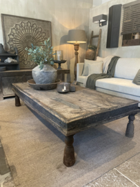 Stoere oude unieke India salontafel