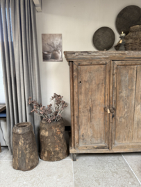 Mooi uniek oud dicht kastje oud hout