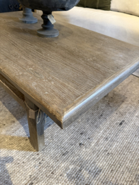 Prachtig oude unieke salontafel
