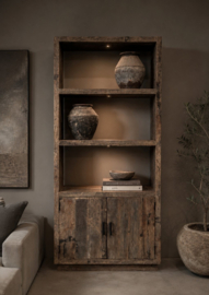 Stoere robuuste boekenkast met led van oud hout "Levv"