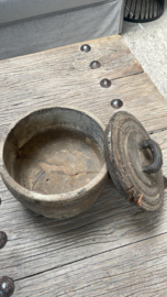 Stoere houten unieke bak met deksel