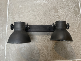 Stoere plafond / wandlamp in oud zwart 2 spot