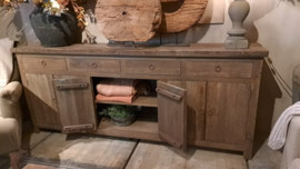 Heel stoer dressoir "Jens" vergrijsd hout