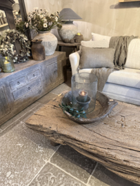 Hele gave robuuste salontafel van oud hout