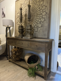 Stoere  ondiepe sidetable van oud  hout met 3 lades "Jens"