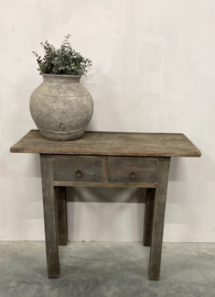 Stoere  sidetable van oud  hout met 2 lades