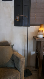 Mooie vloerlamp Abel Rusty rough brown van Luksa Home