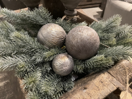 Mooie kerstballen grijs van PTMD