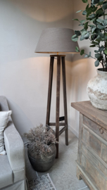 Stoere houten vloerlamp 3 poot