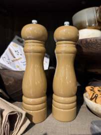 Leuke lichtbruine set zout & peper molen