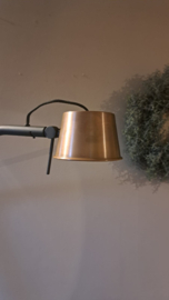 Prachtige zwarte vloerlamp Pliz van Frezoli
