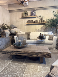 Hele gave robuuste salontafel van oud hout