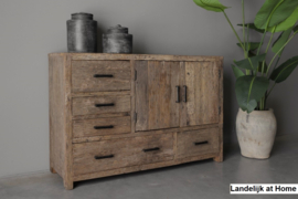 Stoer dressoir "Levv" van oud hout