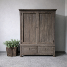 Stoere dichte robuuste kast oud hout "Jens"