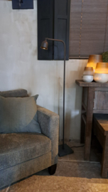 Mooie vloerlamp Abel Rusty rough brown van Luksa Home