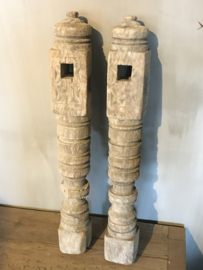 Set van twee houten ornamenten (Nr. 4)