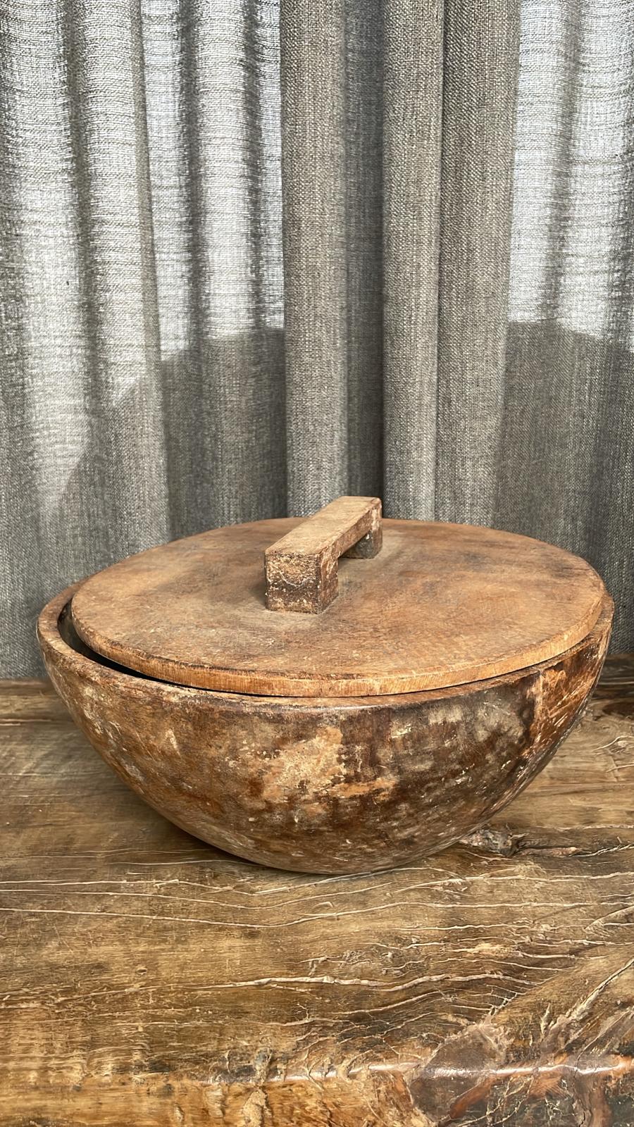 Sale!! Oud houten schaal met deksel