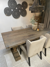 Stoere eettafel "Reno" van oud hout grey met kloosterpoot