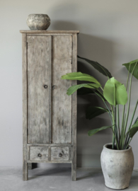 Stoere smalle kast "Raf" van oud doorleefd hout