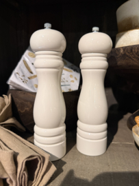 Leuke beige set zout & peper molen