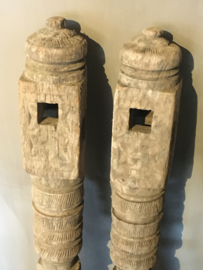 Set van twee houten ornamenten (Nr. 4)
