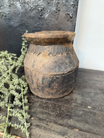 Mooie unieke  Nepalese pot