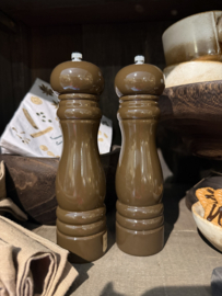 Leuke bruine set zout & peper molen